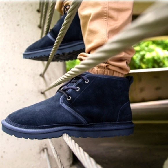 Men's UGG Shukka Boots - Picture 1 of 12